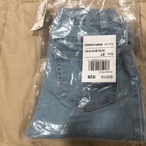 Children’s place 4t light wash jeans